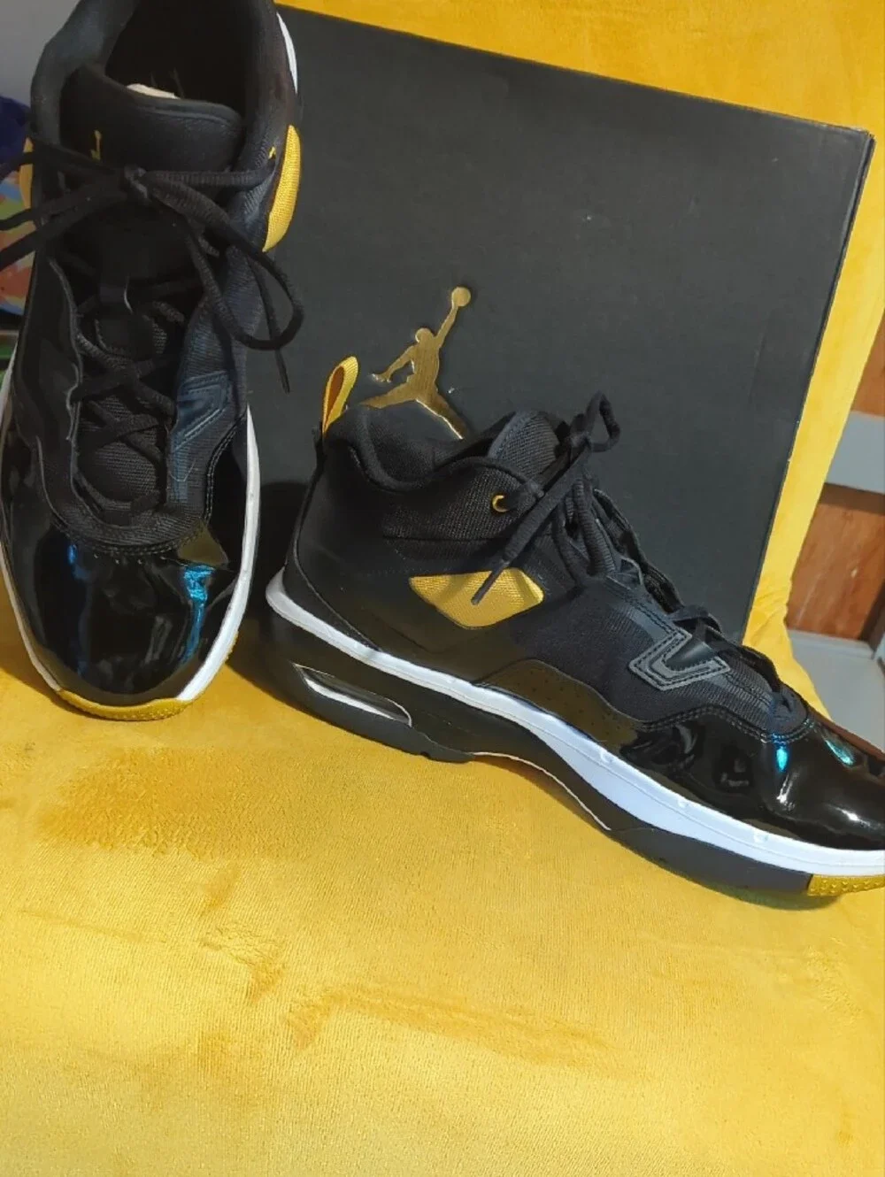 23 ,Jordan Stay Loyal 3 Size 12